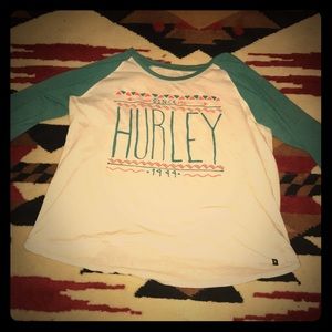 Hurley 3/4 sleeve top